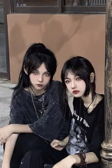 我帮妺妺洗澡忍不住C了她